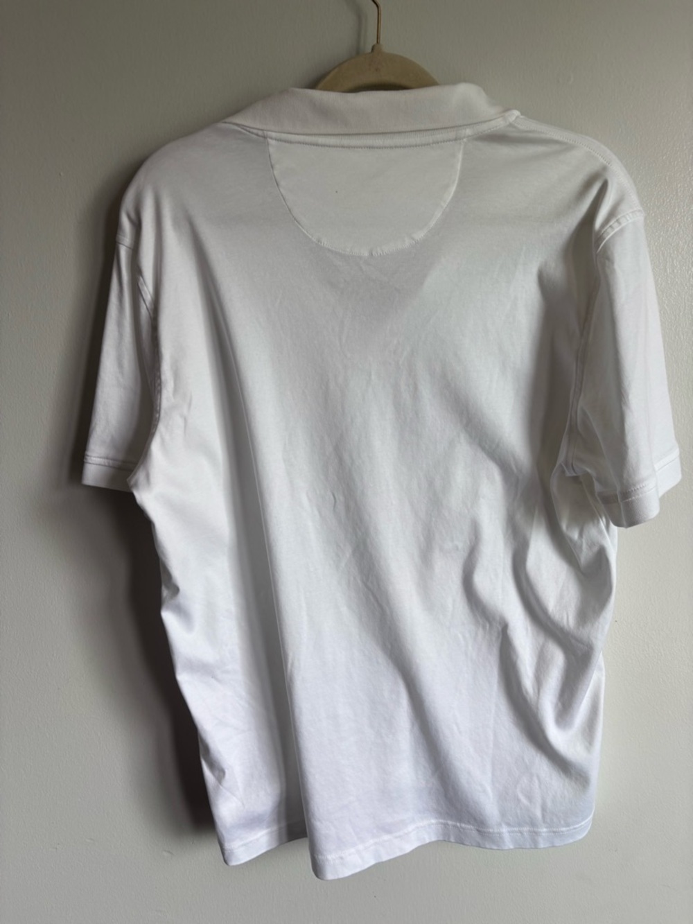 UNTUCKit Men's White Performance Polo - Picture 6 of 8